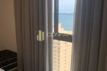 Apartamento para alugar - 125m&sup2; - Meia Praia