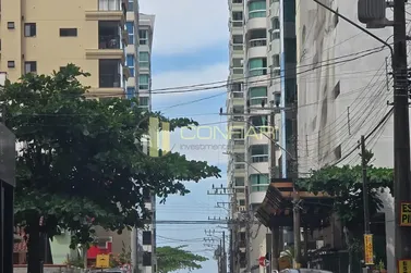 Apartamento &agrave; venda - 130m&sup2; - Meia Praia