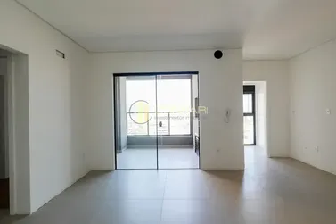 Apartamento &agrave; venda - 83m&sup2; - Baln. Perequ&ecirc;