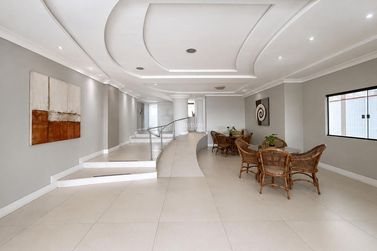 Apartamento &agrave; venda - 260m&sup2; - Centro