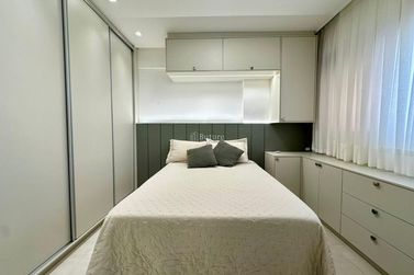 Apartamento &agrave; venda - 119m&sup2; - Meia Praia