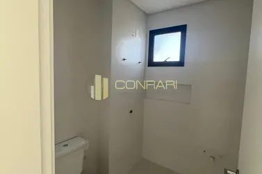 Apartamento &agrave; venda - 168m&sup2; - Meia Praia