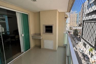Apartamento &agrave; venda - 85m&sup2; - Meia Praia