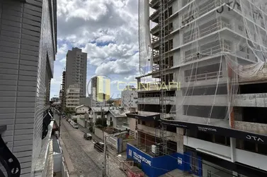 Apartamento &agrave; venda - 76m&sup2; - Pereque