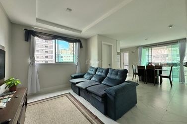 Apartamento &agrave; venda - 86m&sup2; - Meia Praia