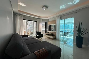 Apartamento &agrave; venda - Meia Praia