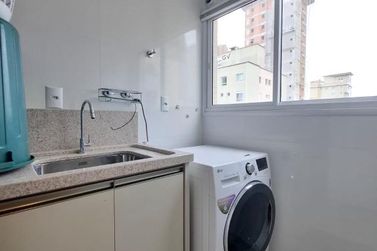 Apartamento para alugar - 127m&sup2; - Meia Praia