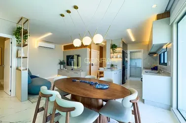 Apartamento &agrave; venda - 114m&sup2; - Meia Praia