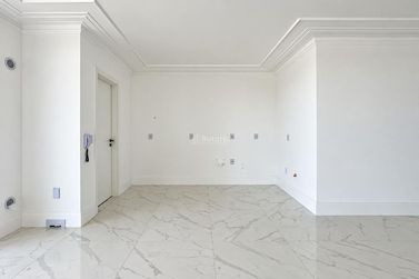Apartamento &agrave; venda - 146m&sup2; - Centro