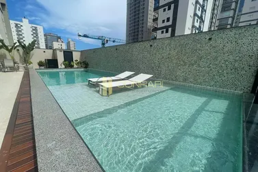Apartamento &agrave; venda - 133m&sup2; - meia praia