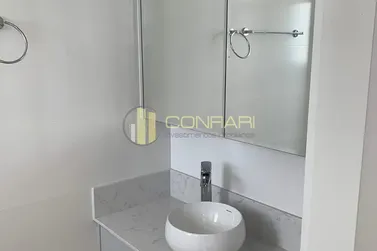 Apartamento para alugar - 125m&sup2; - Meia Praia