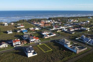 Terreno &agrave; venda - 313m&sup2; - AREIAS CLARAS