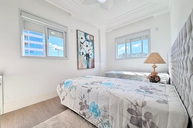 Apartamento &agrave; venda - 170m&sup2; - Centro