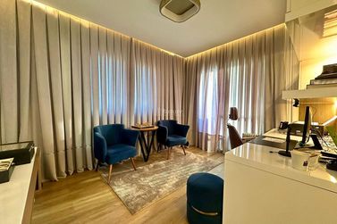 Apartamento &agrave; venda - 415m&sup2; - Meia Praia