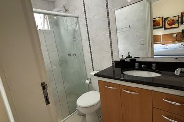 Apartamento &agrave; venda - 134m&sup2; - Meia Praia