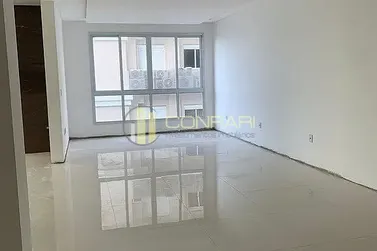 Apartamento &agrave; venda - 180m&sup2; - Meia Praia