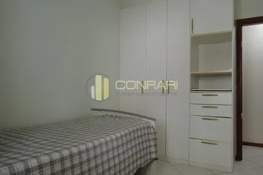 Apartamento &agrave; venda - 137m&sup2; - meia praia