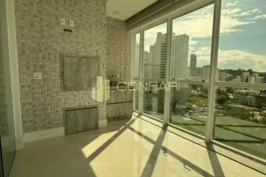 Apartamento para alugar - 150m&sup2; - Centro