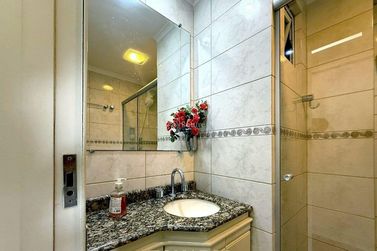 Apartamento &agrave; venda - 102m&sup2; - Centro