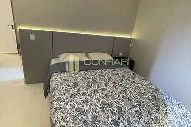 Apartamento para alugar - 163m&sup2; - Meia Praia