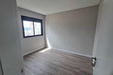 Apartamento &agrave; venda - 90m&sup2; - Balne&aacute;rio Pereque