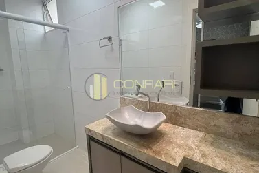 Apartamento para alugar - 110m&sup2; - Meia Praia