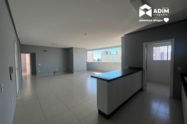 Apartamento para alugar - 153m&sup2; - Centro
