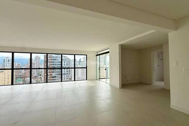 Apartamento &agrave; venda - Meia Praia