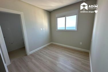 Apartamento para alugar - 170m&sup2; - Centro