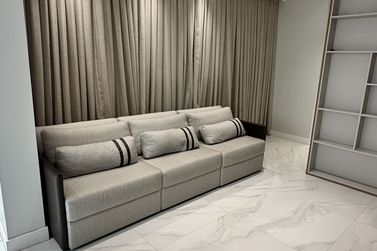 Apartamento &agrave; venda - 95m&sup2; - Meia Praia
