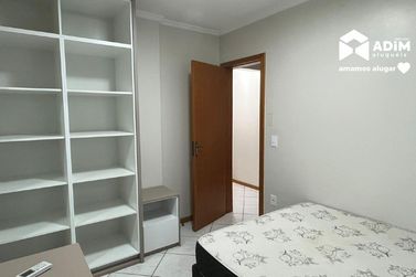 Apartamento para alugar - 140m&sup2; - Meia Praia