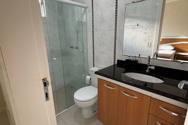 Apartamento &agrave; venda - 134m&sup2; - Meia Praia
