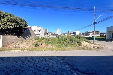 Terreno &agrave; venda - 504m&sup2; - Morretes