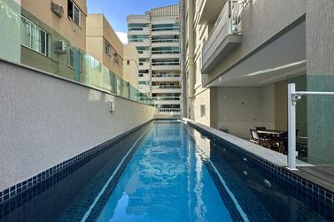 Apartamento &agrave; venda - 134m&sup2; - Meia Praia
