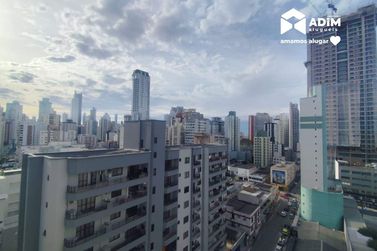 Apartamento para alugar - 130m&sup2; - Centro
