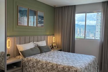 Apartamento &agrave; venda - 93m&sup2; - Meia Praia