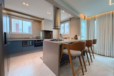 Apartamento &agrave; venda - 126m&sup2; - Centro
