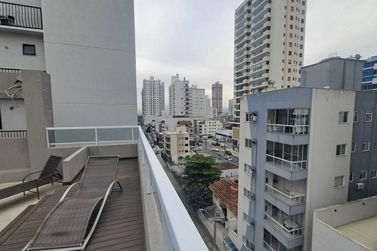 Apartamento &agrave; venda - 69m&sup2; - Meia Praia