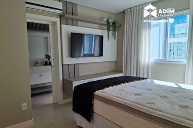 Apartamento para alugar - 142m&sup2; - Meia Praia