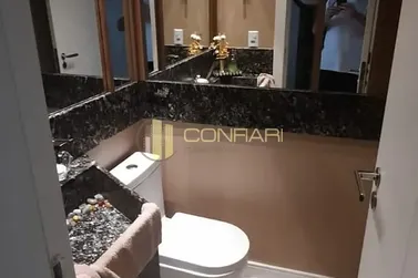 Apartamento &agrave; venda - 123m&sup2; - Meia Praia