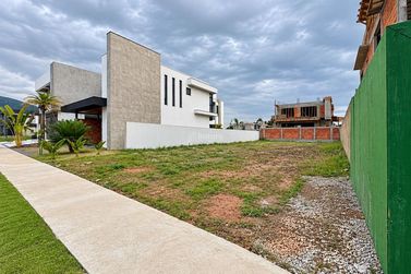 Terreno &agrave; venda - 360m&sup2; - 