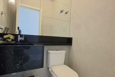 Apartamento para alugar - 125m&sup2; - Meia Praia