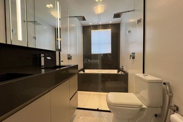 Apartamento &agrave; venda - 260m&sup2; - Meia Praia