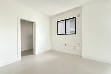 Apartamento &agrave; venda - 177m&sup2; - Meia Praia