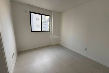 Apartamento &agrave; venda - Meia Praia