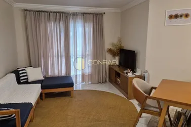 Apartamento &agrave; venda - 168m&sup2; - Meia Praia