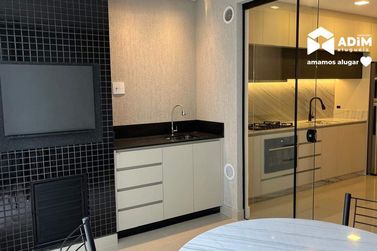 Apartamento para alugar - 121m&sup2; - Meia Praia