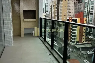 Apartamento &agrave; venda - 131m&sup2; - Meia Praia