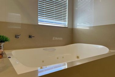 Apartamento &agrave; venda - 208m&sup2; - Meia Praia