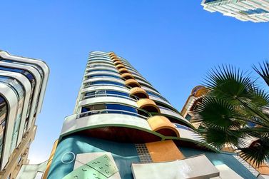Apartamento &agrave; venda - 176m&sup2; - Meia Praia